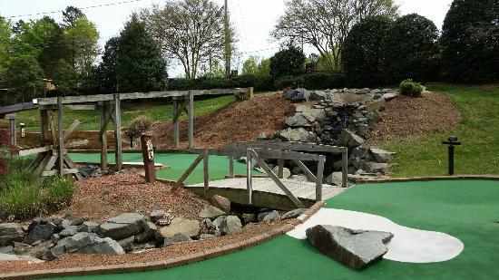 Lost Duffer Miniature Golf